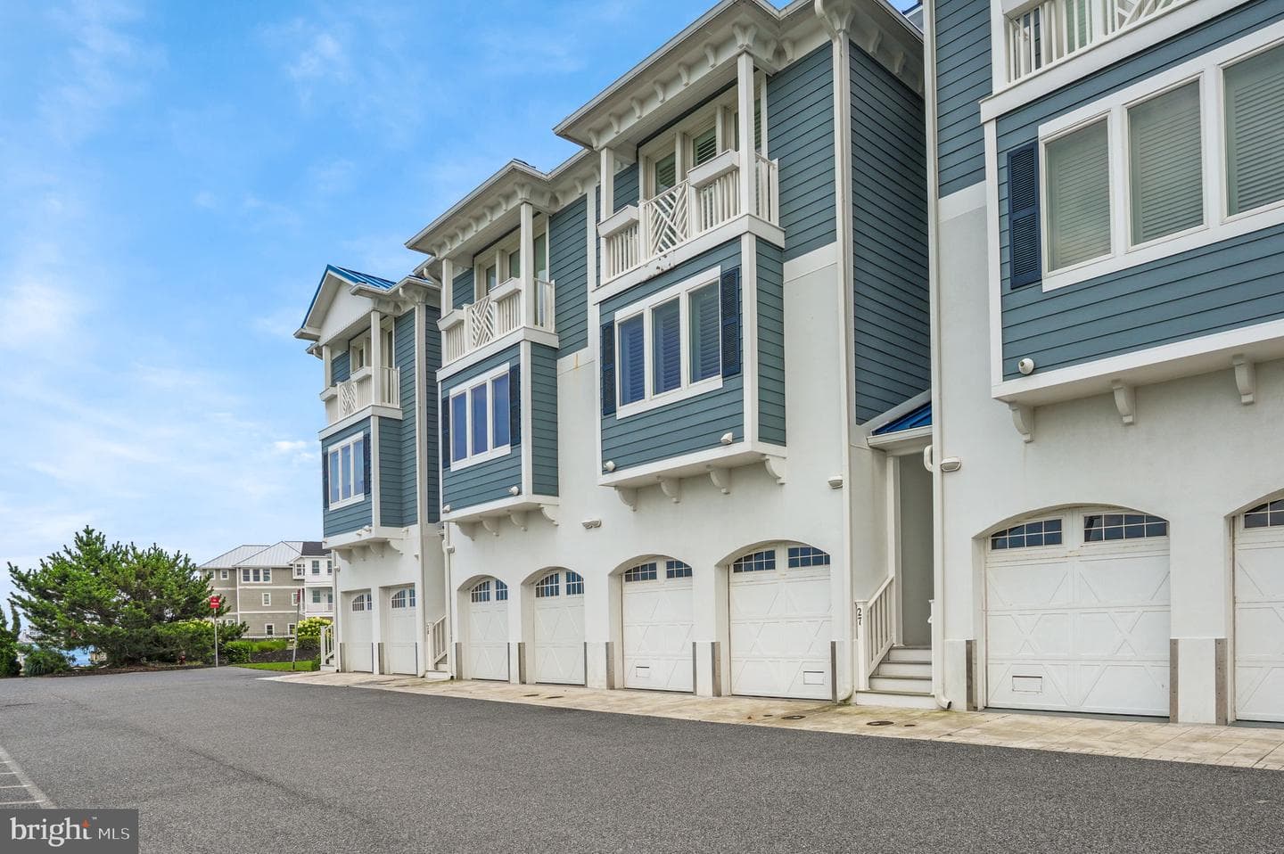 13000 Marina View Lane #27 photo 4