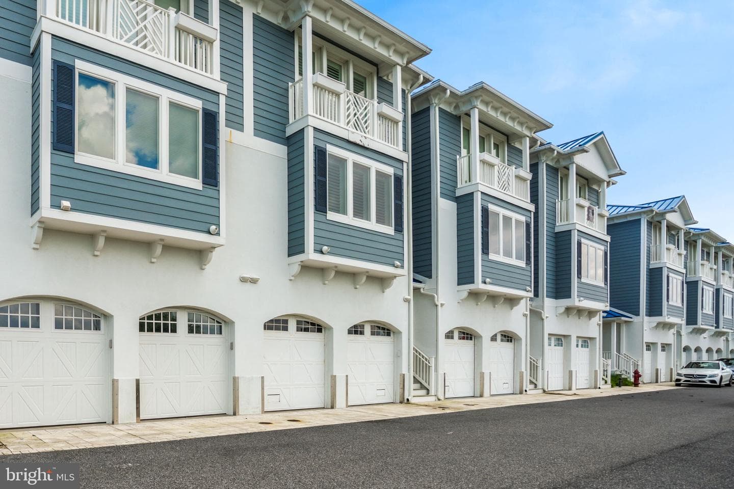 13000 Marina View Lane #27 photo 5