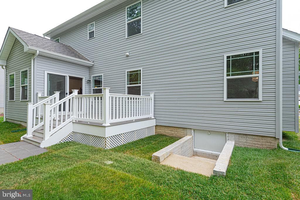 71 Hingham Lane photo 23