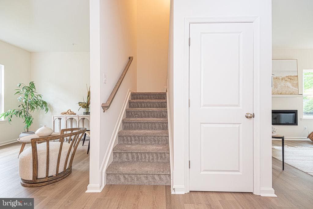 71 Hingham Lane photo 26