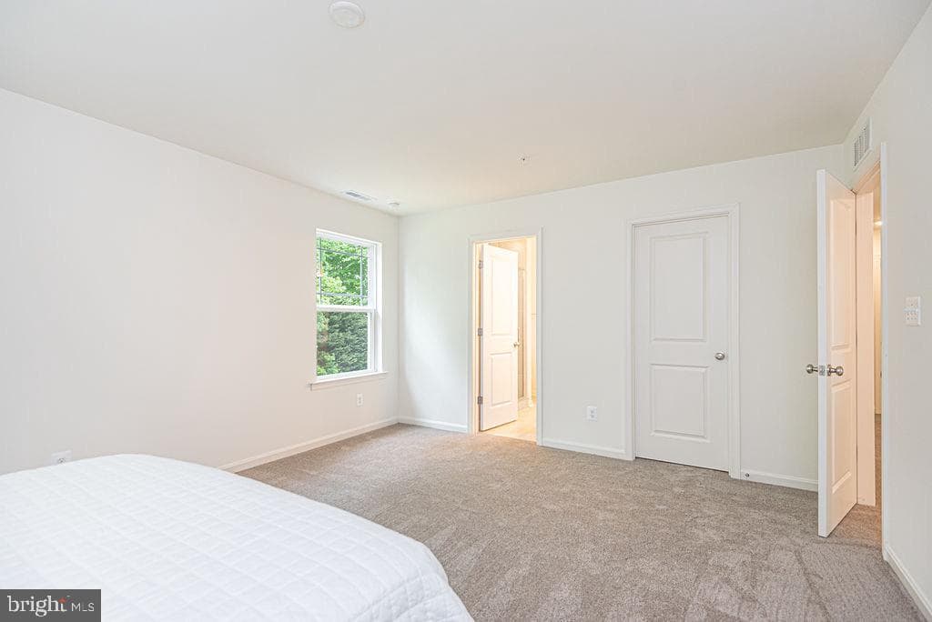 71 Hingham Lane photo 32