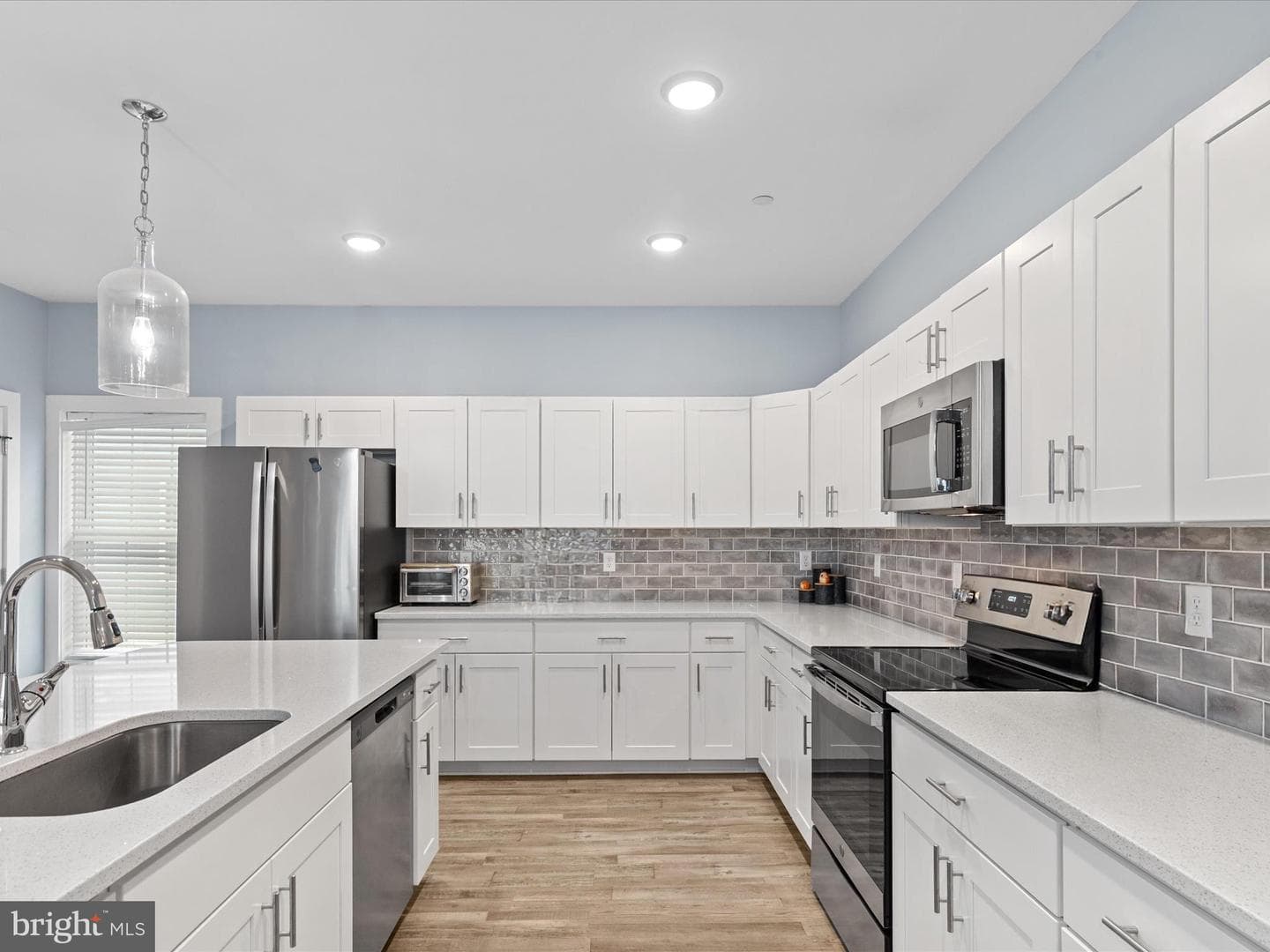 212 25th Street photo 11