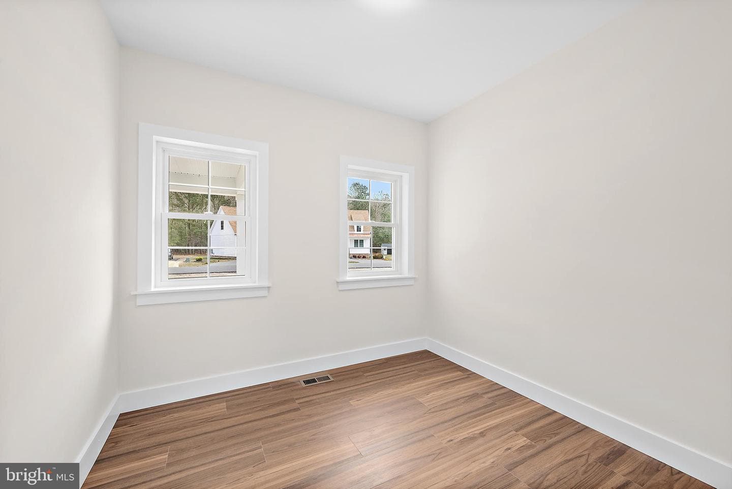4 Preakness Drive photo 36