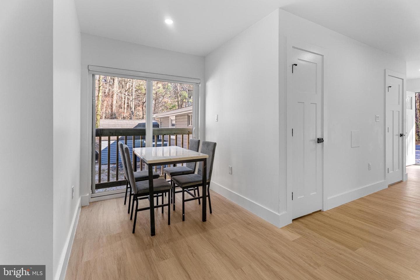 10231 Henry Road photo 22