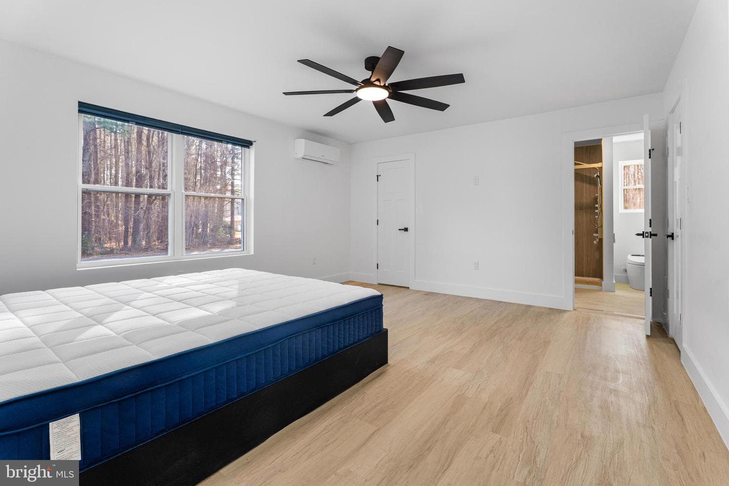 10231 Henry Road photo 24