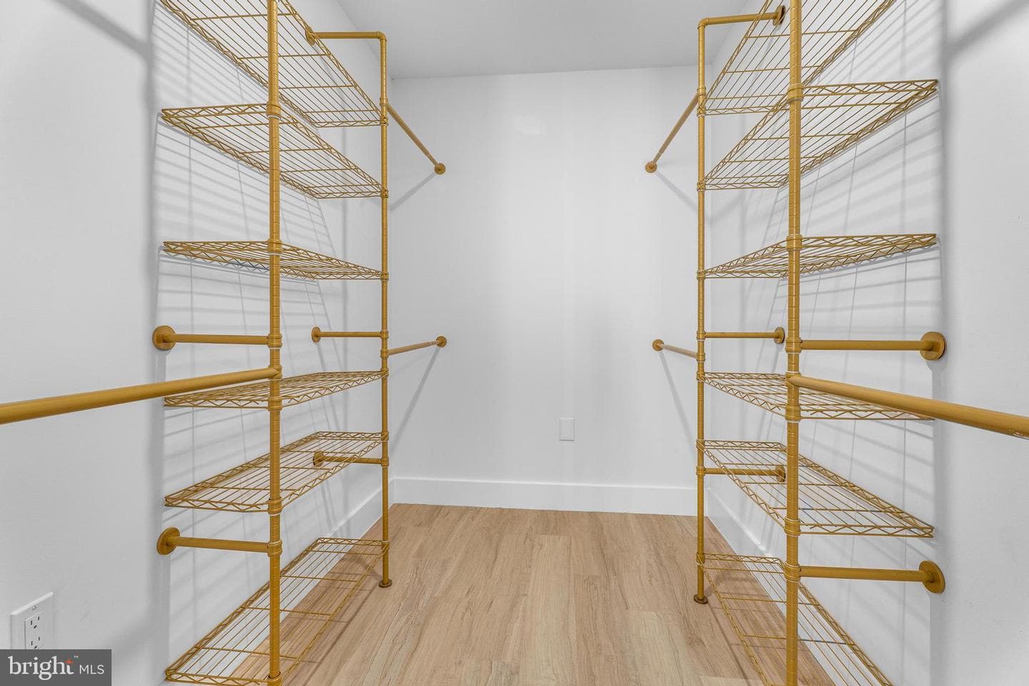 10231 Henry Road photo 28