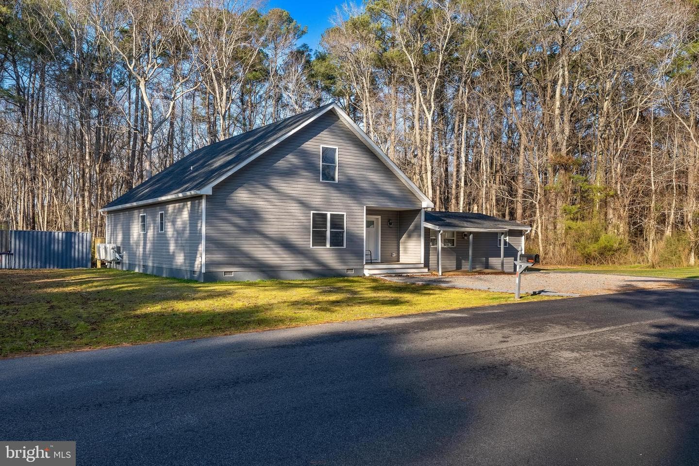 10231 Henry Road photo 3