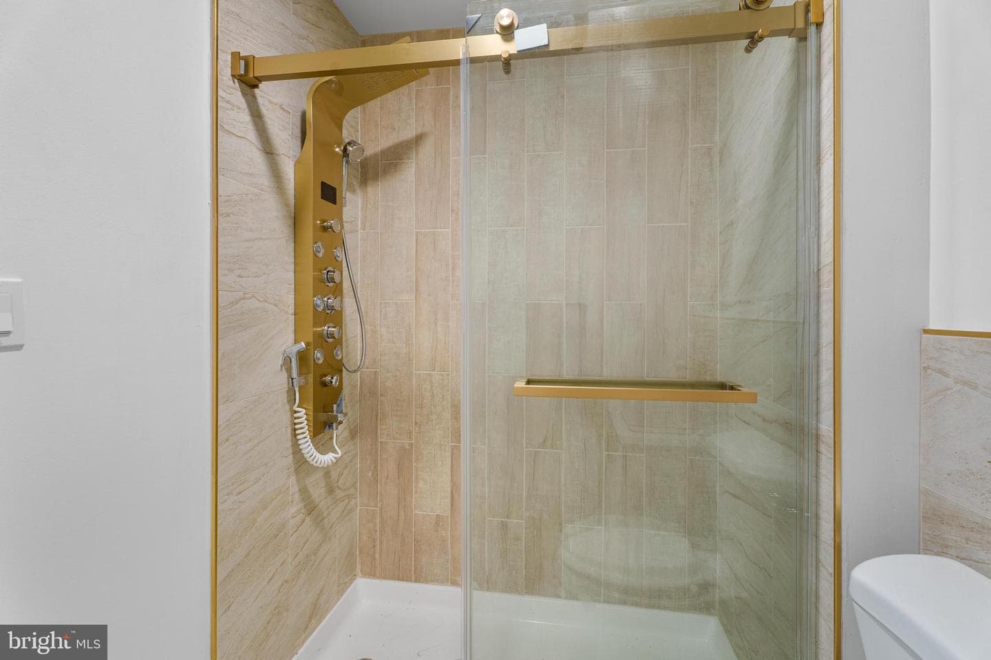 10231 Henry Road photo 36