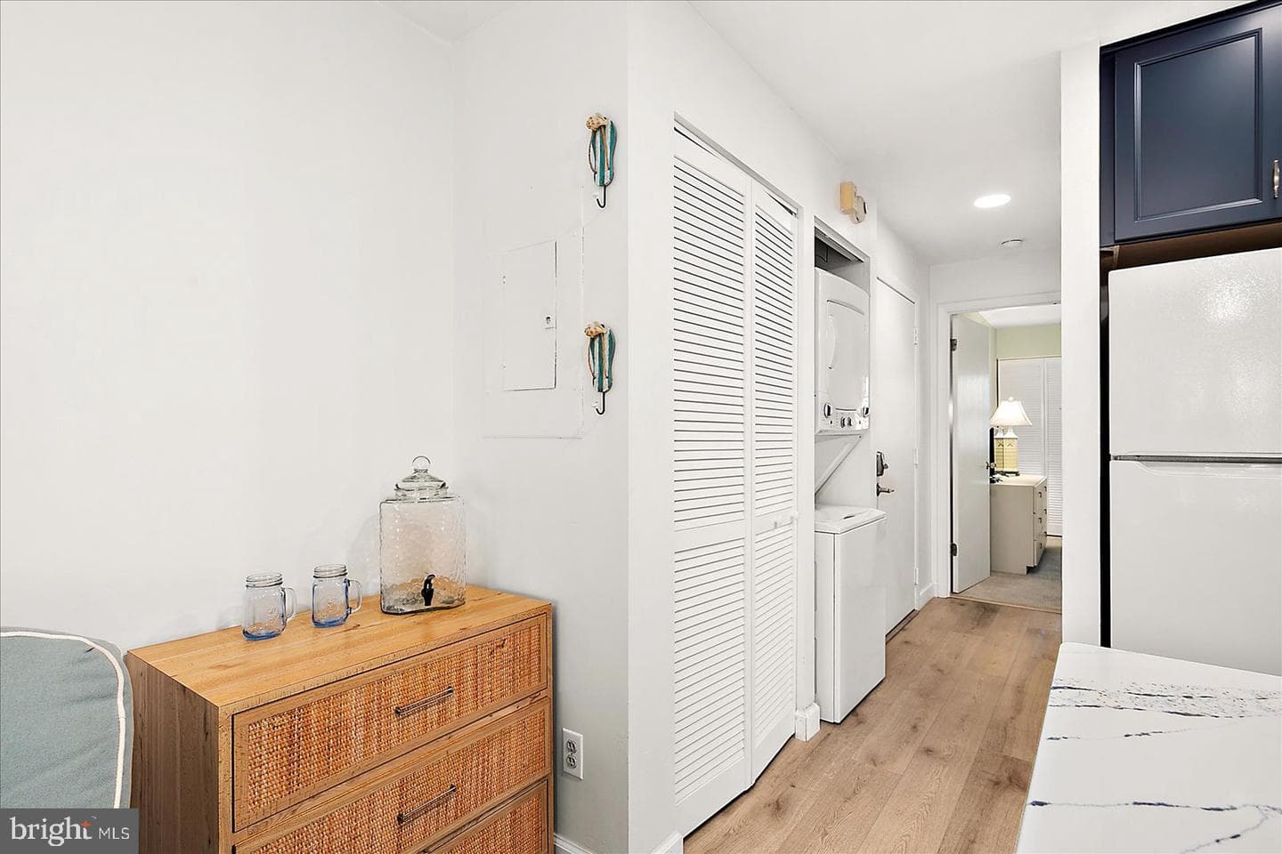 104 56th St # 206 photo 29