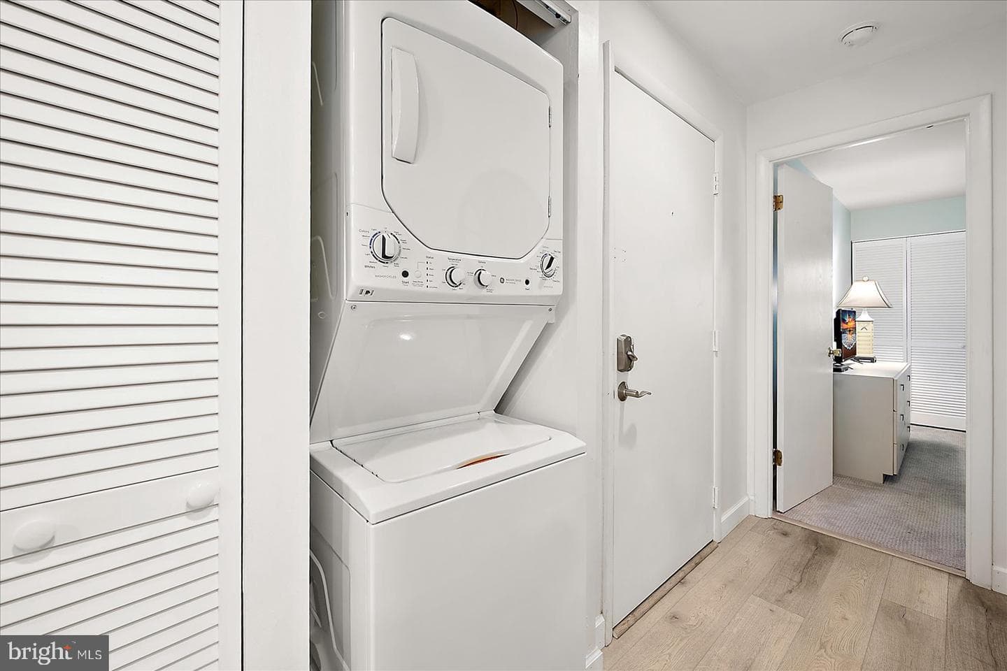 104 56th St # 206 photo 30