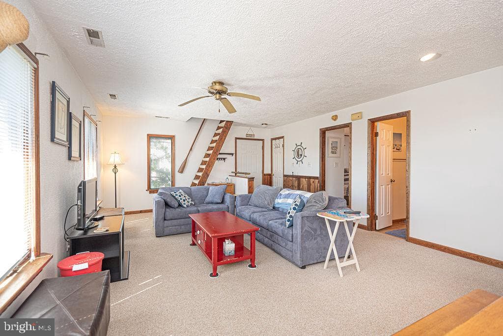 148 Jamestown Road photo 24