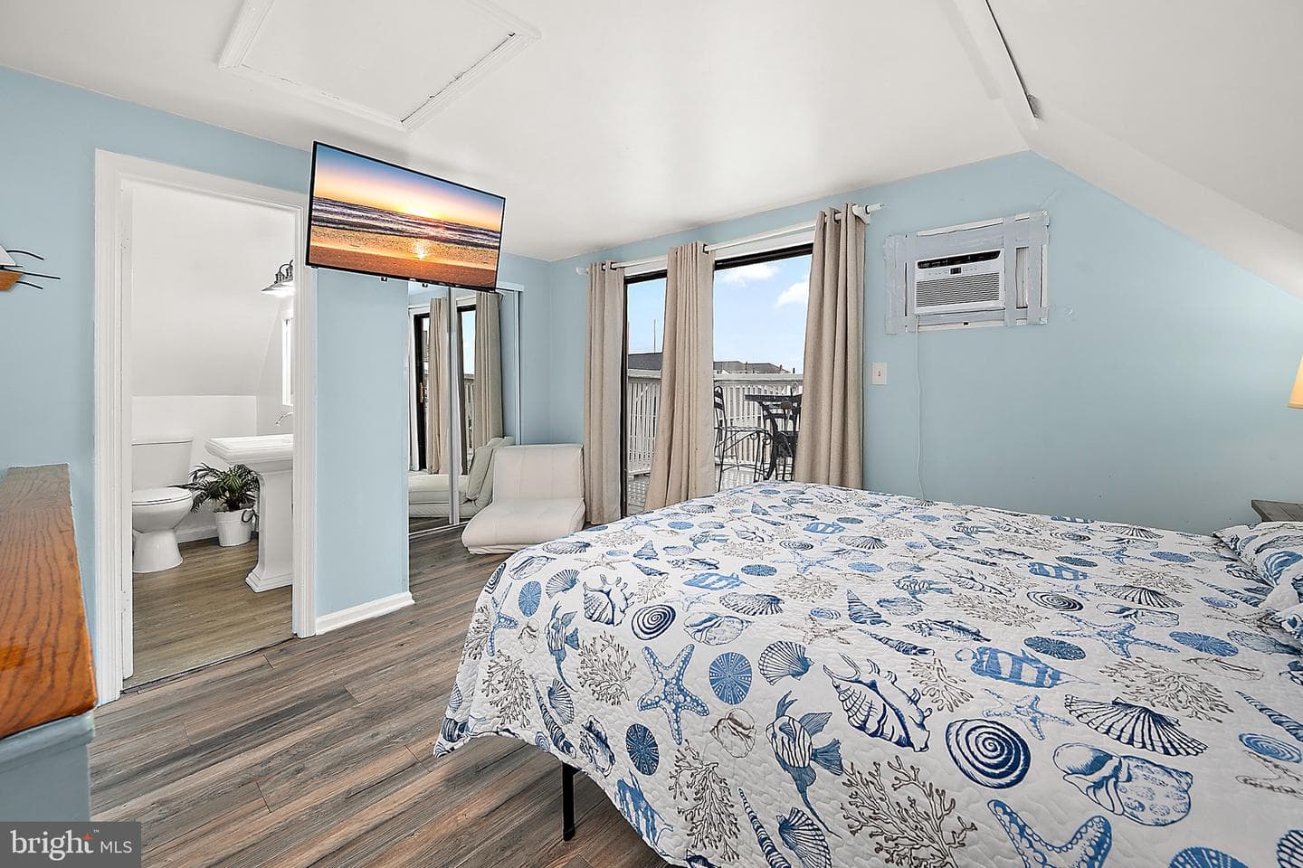 106 Talbot Street #201 photo 24
