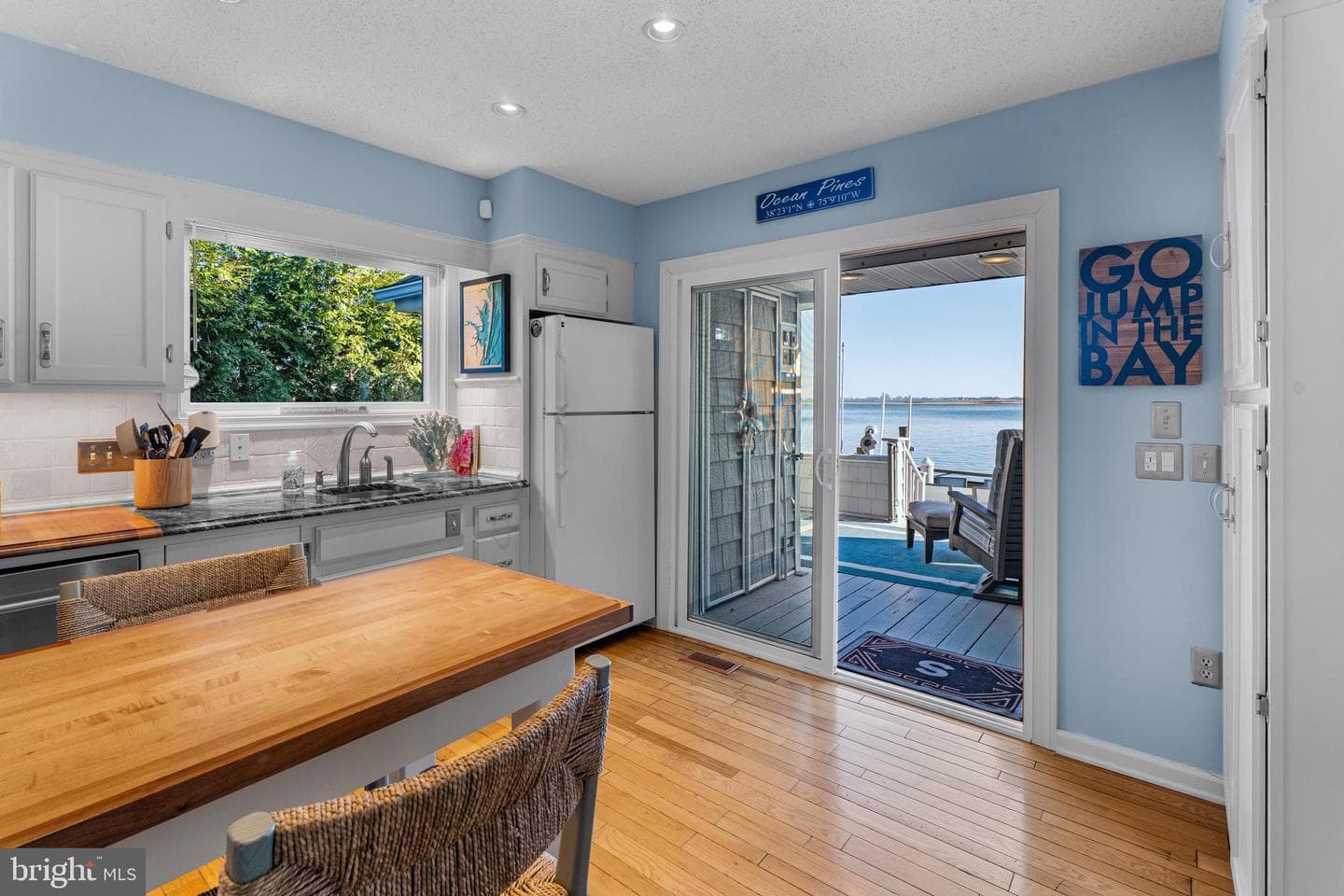 26 Mallard Dr W photo 84