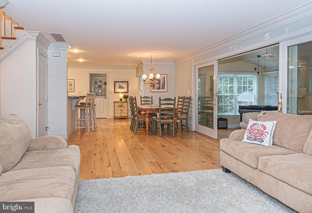 10641 Piney Island Dr photo 38