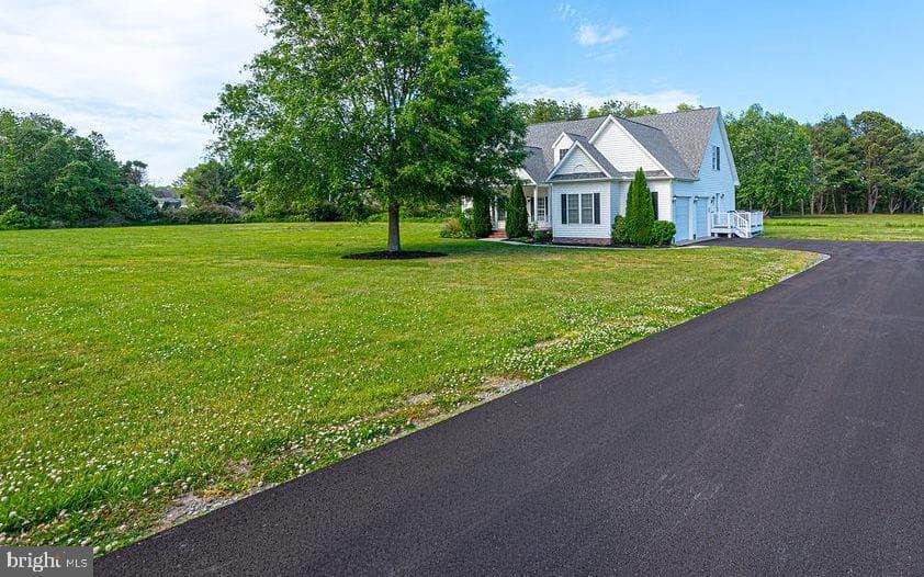 10342 Friendship Road, Berlin