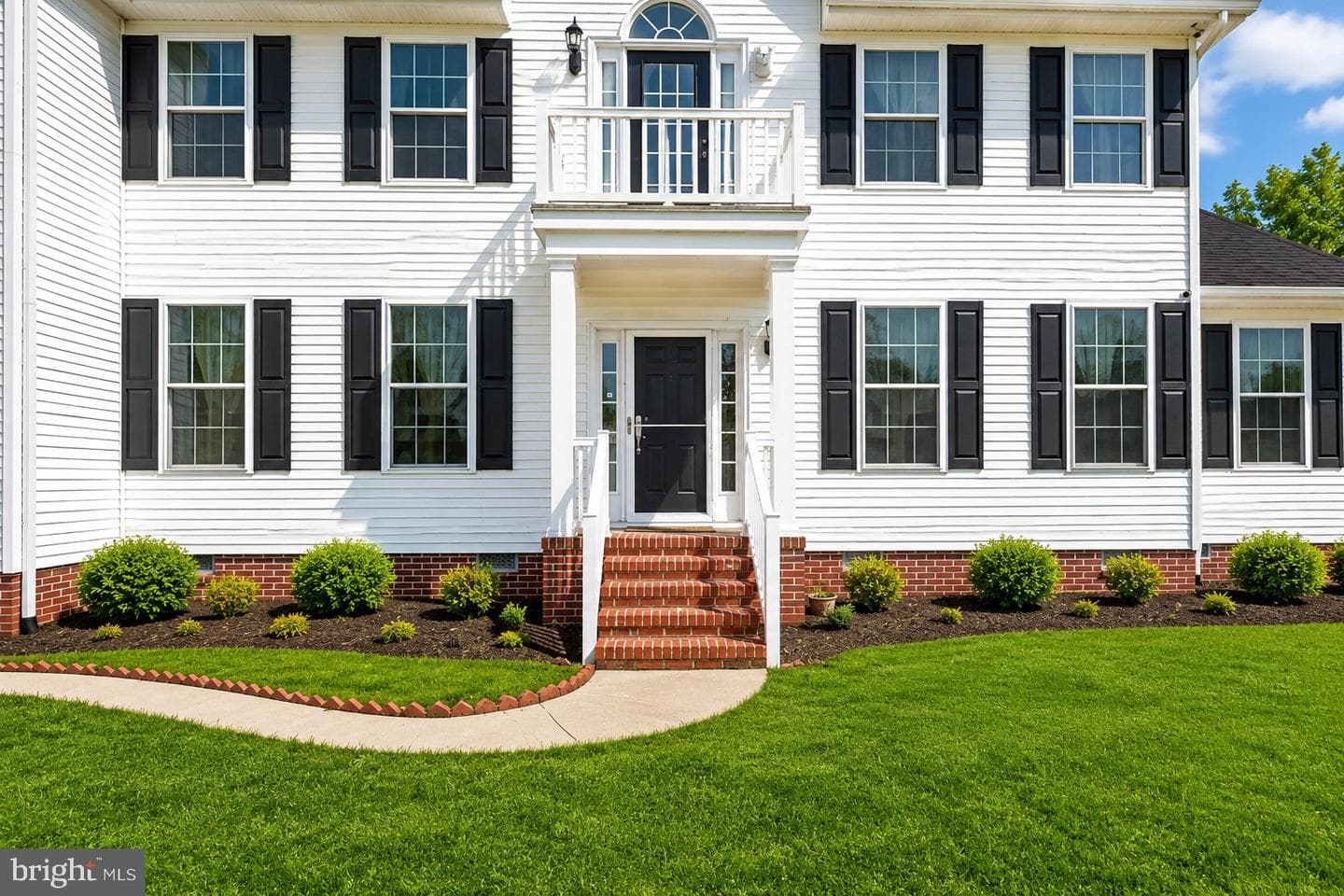 108 Franklin Avenue photo 4