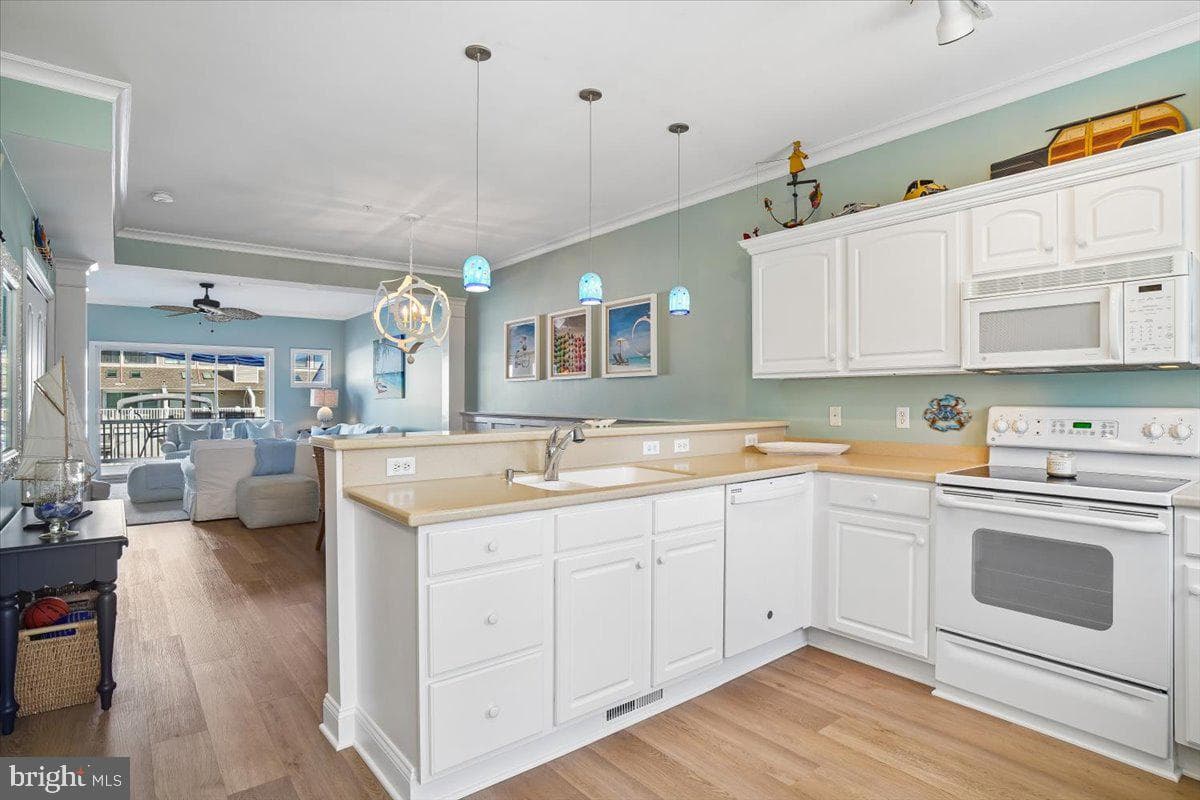 712 Mooring Road photo 11