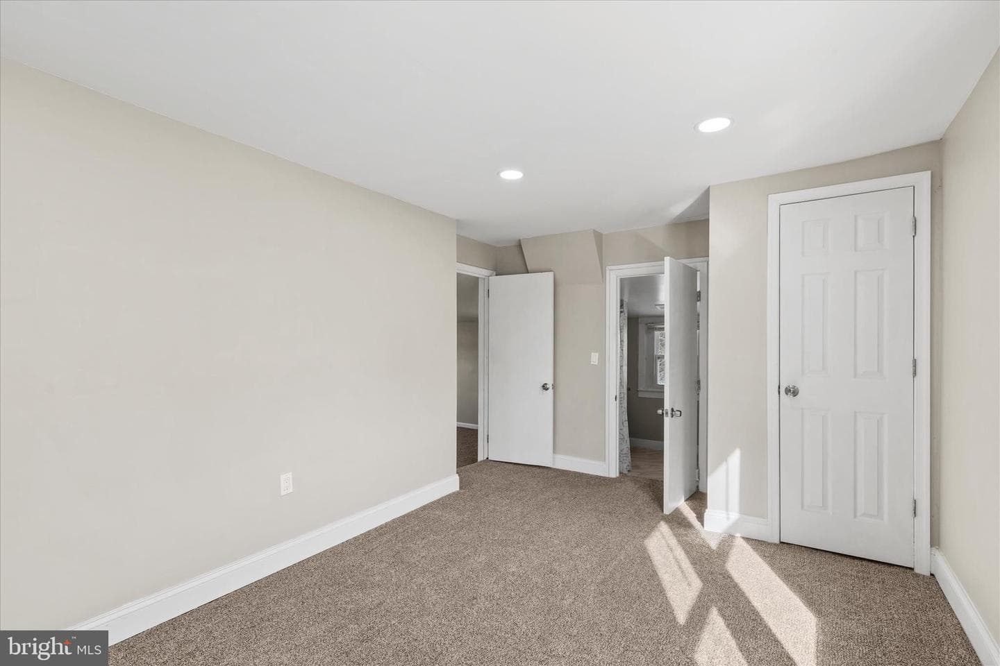 11636 Worcester Highway photo 33