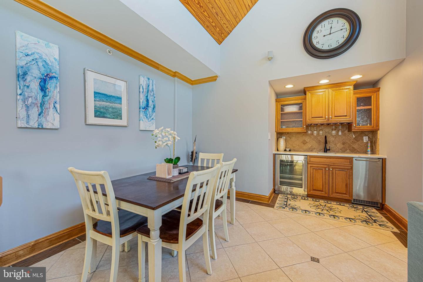 6301 Atlantic Avenue #403 photo 14