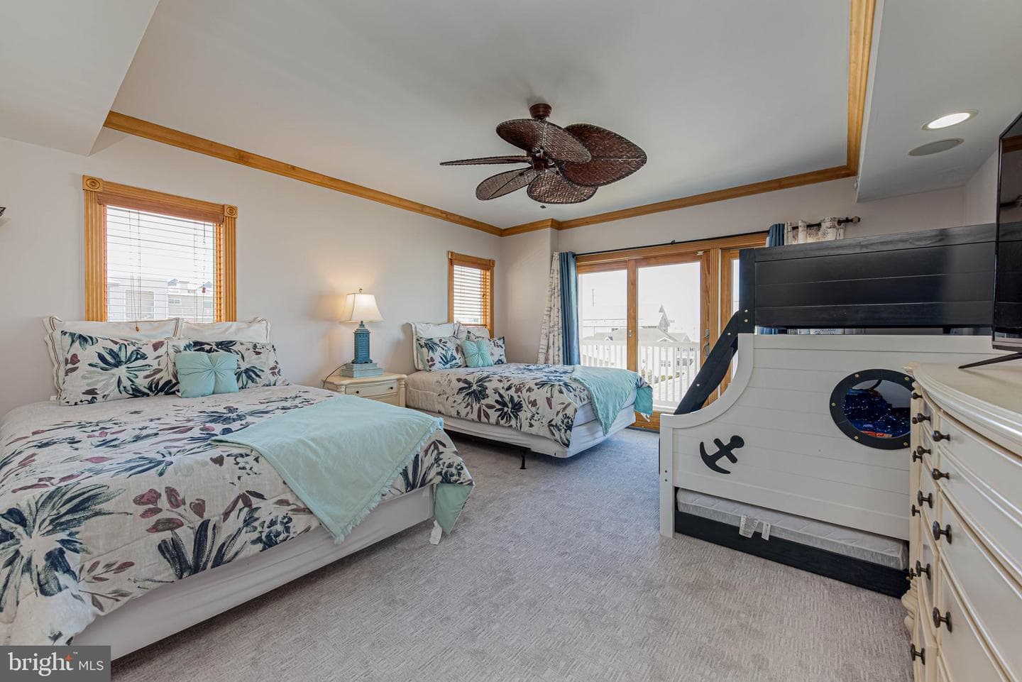 6301 Atlantic Avenue #403 photo 23