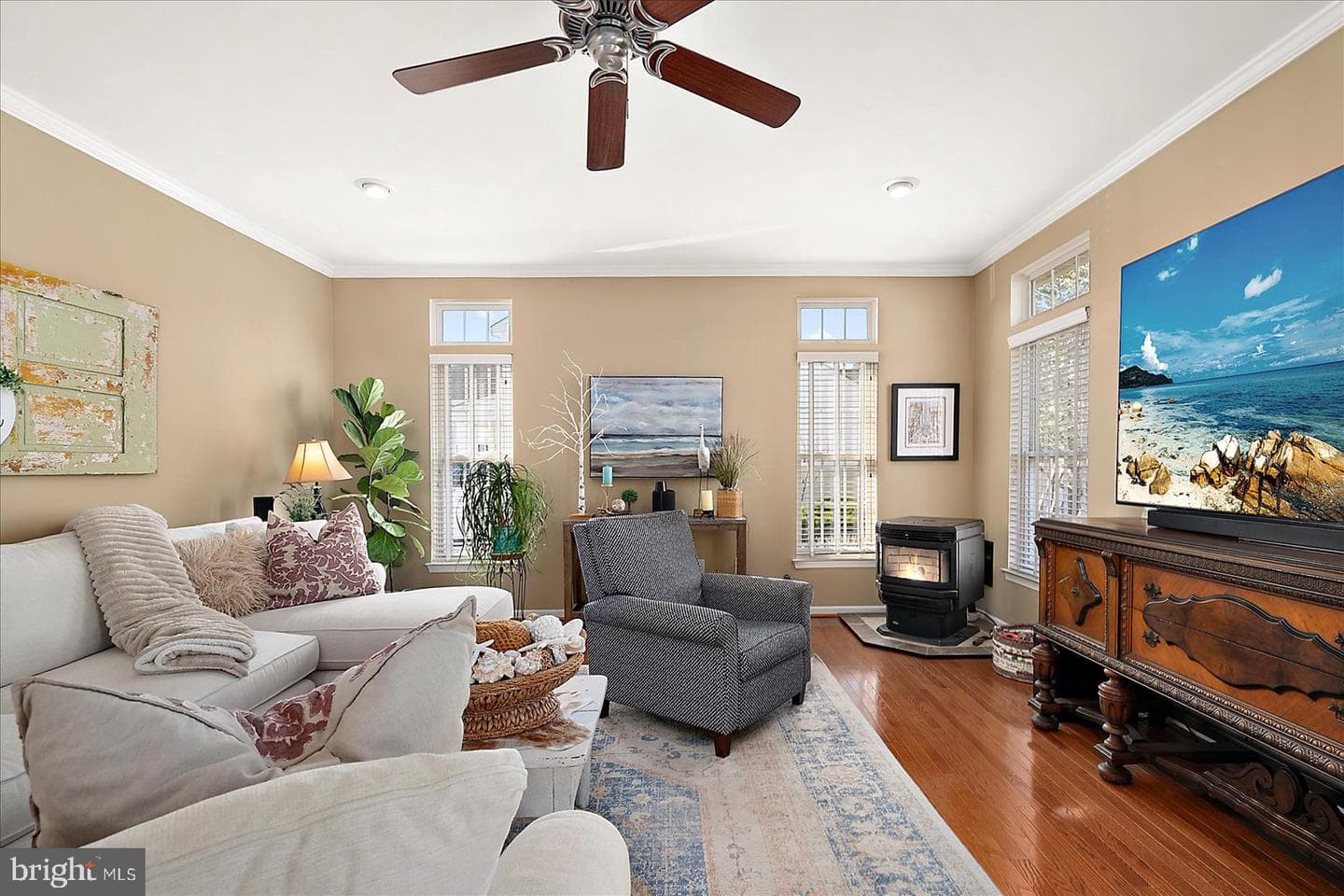 317 Powell Circle photo 16