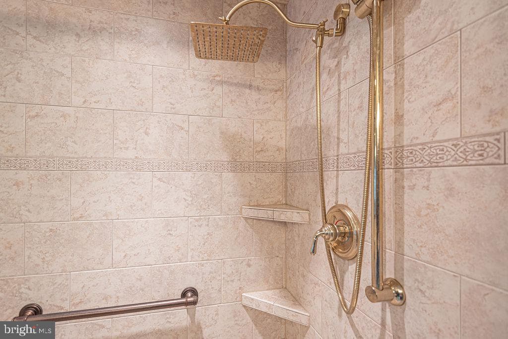 11 Mallard Drive E #11 B photo 60