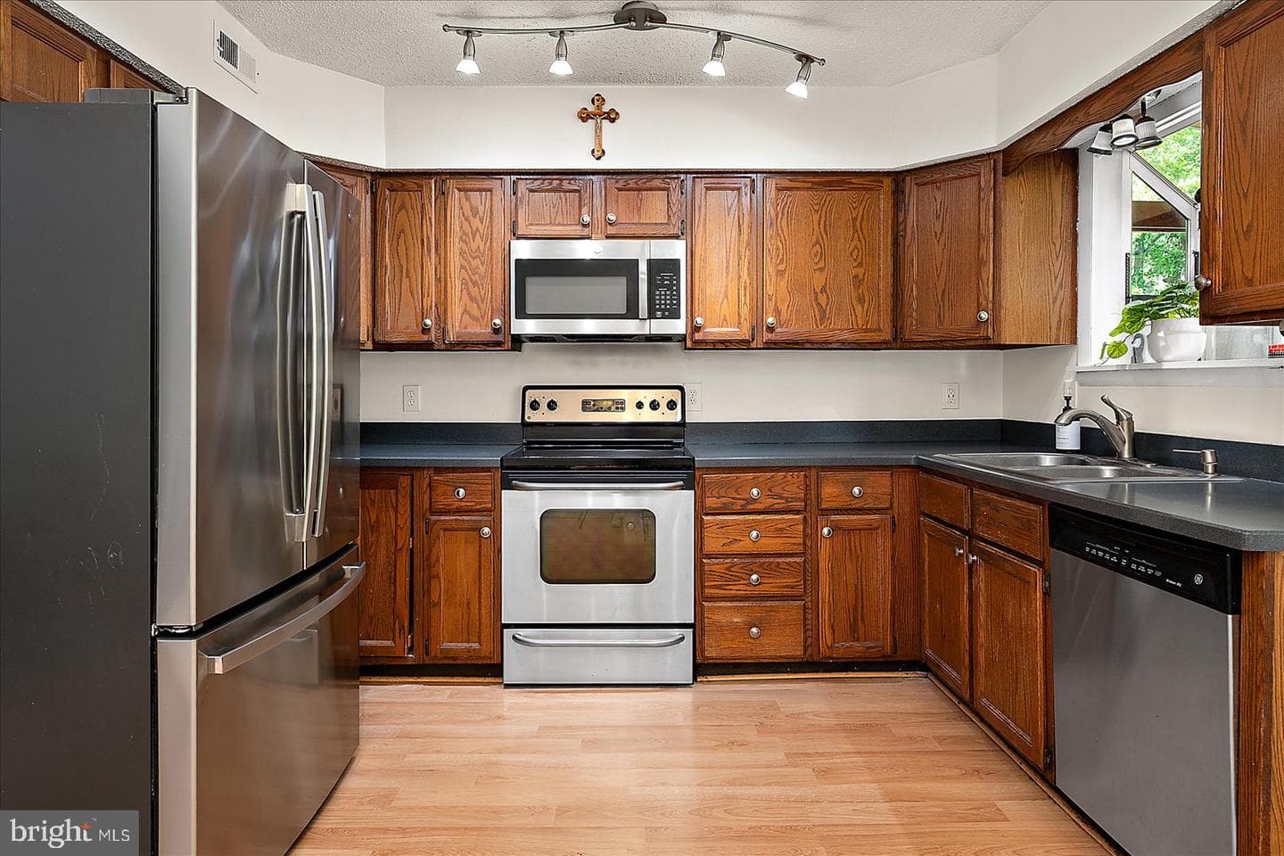 810 Ocean Parkway photo 30