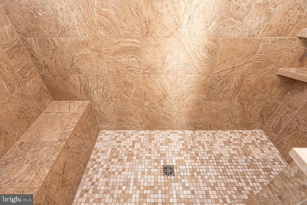 1613 Mercers Way photo 29