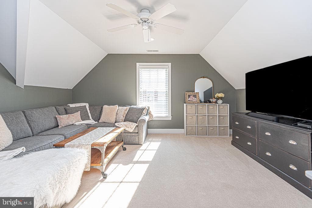 1613 Mercers Way photo 52