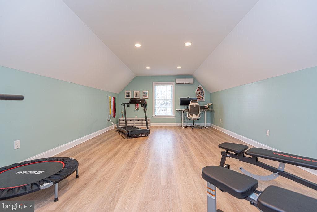 1613 Mercers Way photo 59