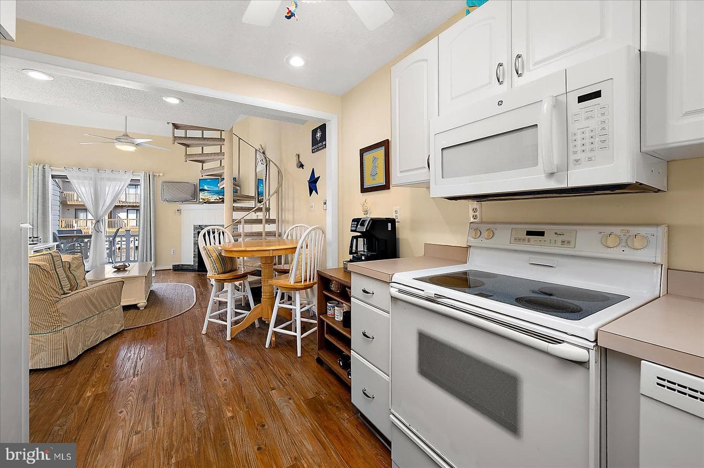 616 Salt Spray Road #7 photo 29