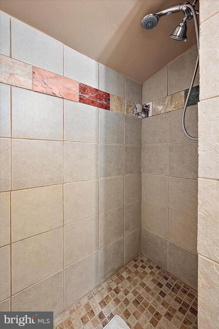 1 Seafarer Lane photo 29