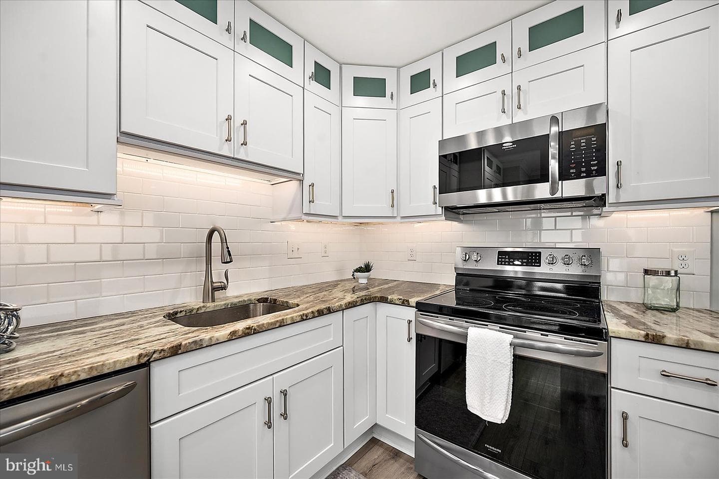 4503 Atlantic Avenue #200 photo 18