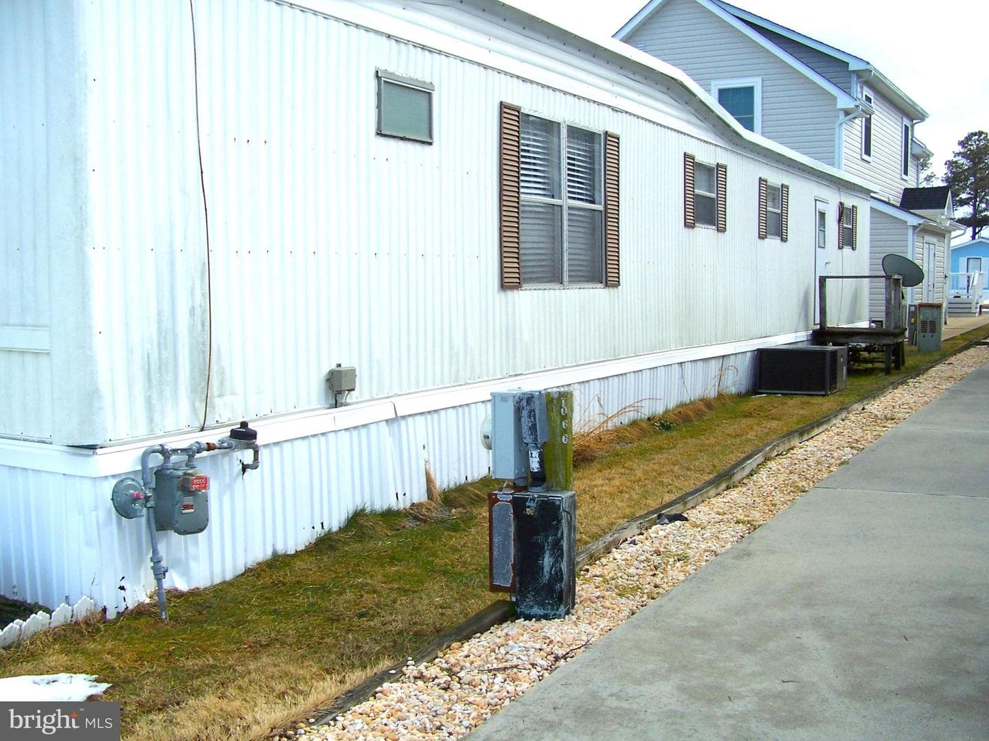 109 Sea Breeze Drive photo 3