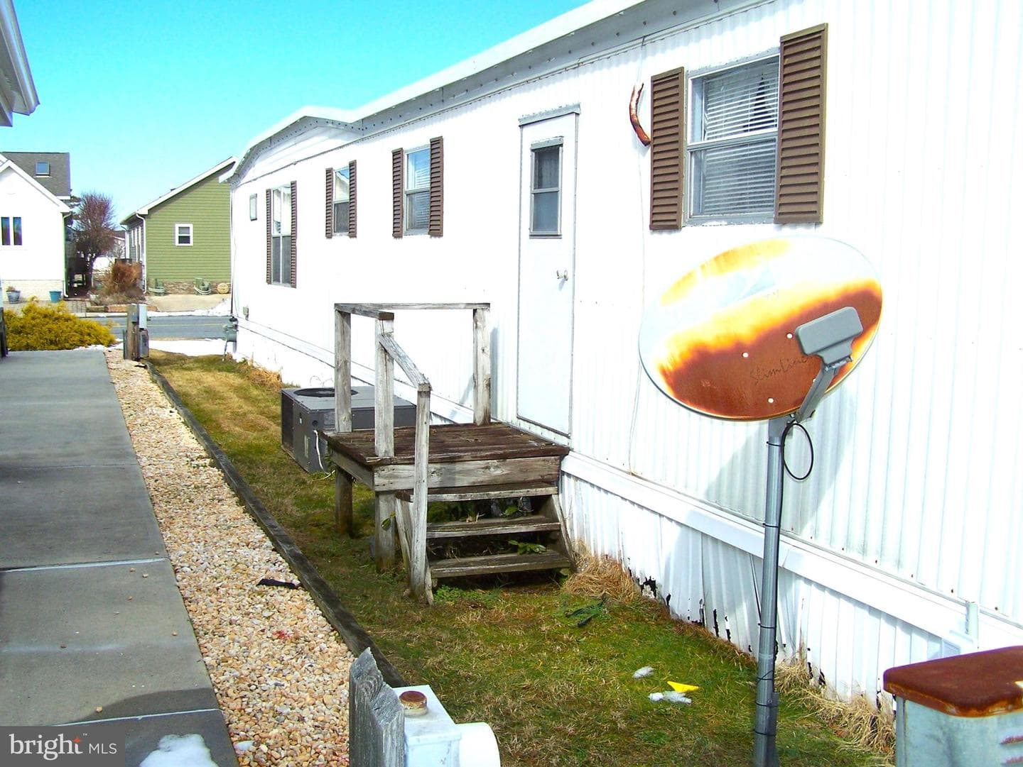109 Sea Breeze Drive photo 5