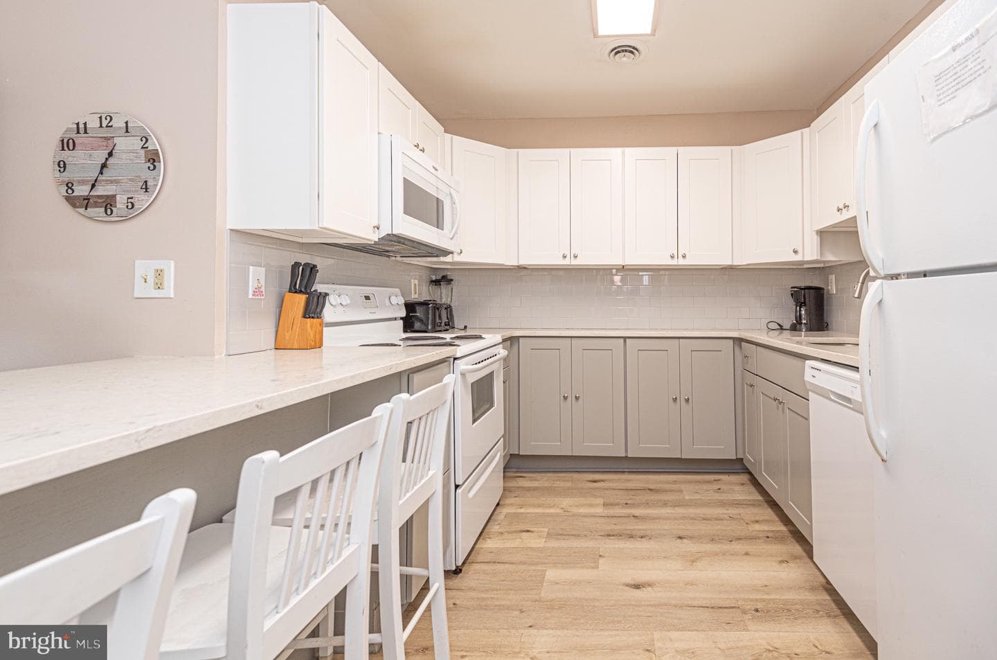 14409 Lighthouse Avenue #4 photo 20
