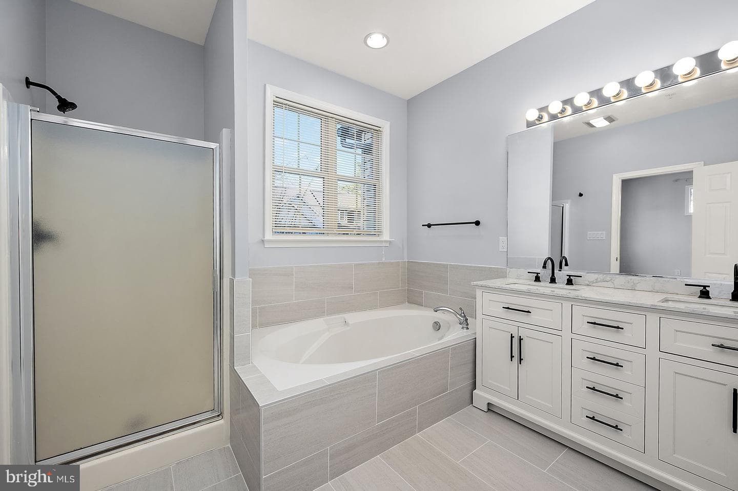 102 Hingham Lane #27 photo 15