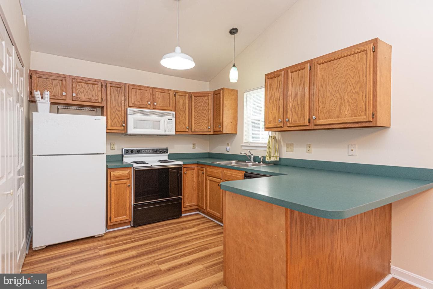 863 Ocean Parkway photo 6