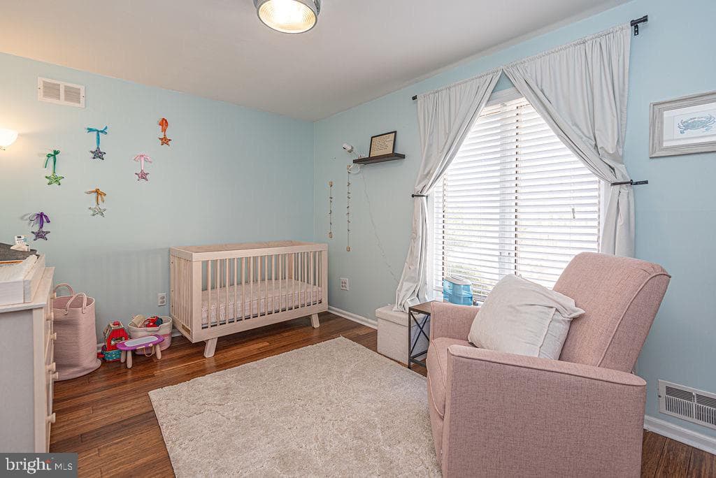 566 Ocean Parkway photo 31