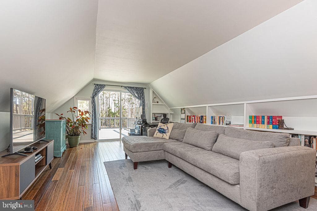 566 Ocean Parkway photo 50