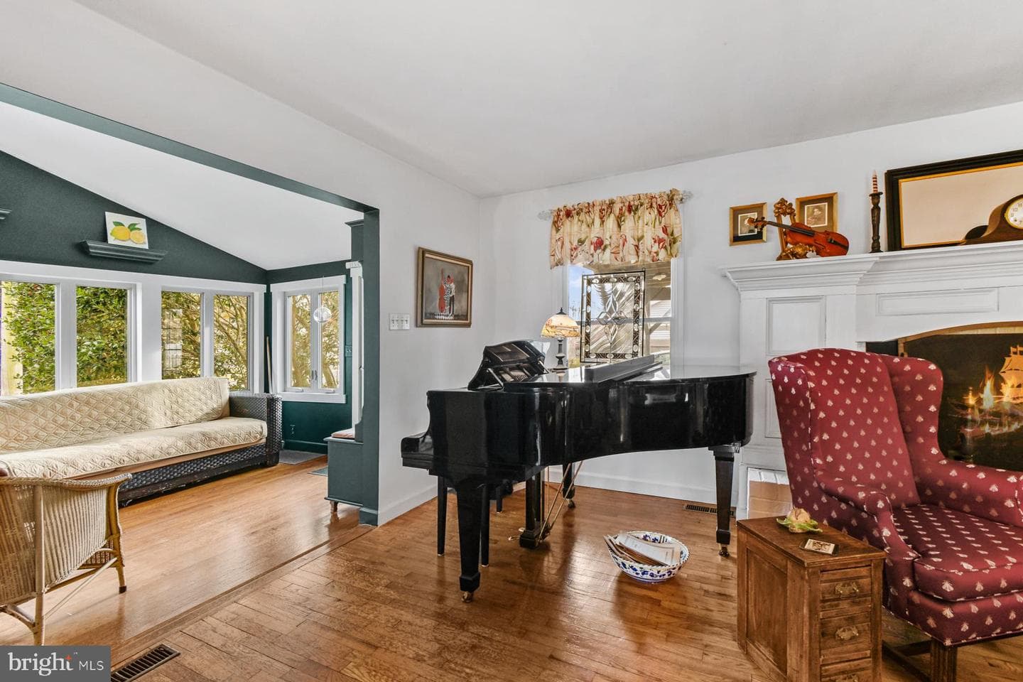 103 Buckingham Road photo 25