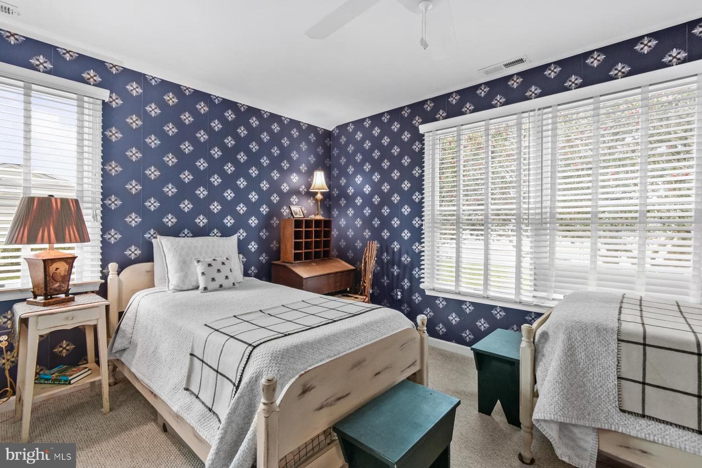 103 Buckingham Road photo 37