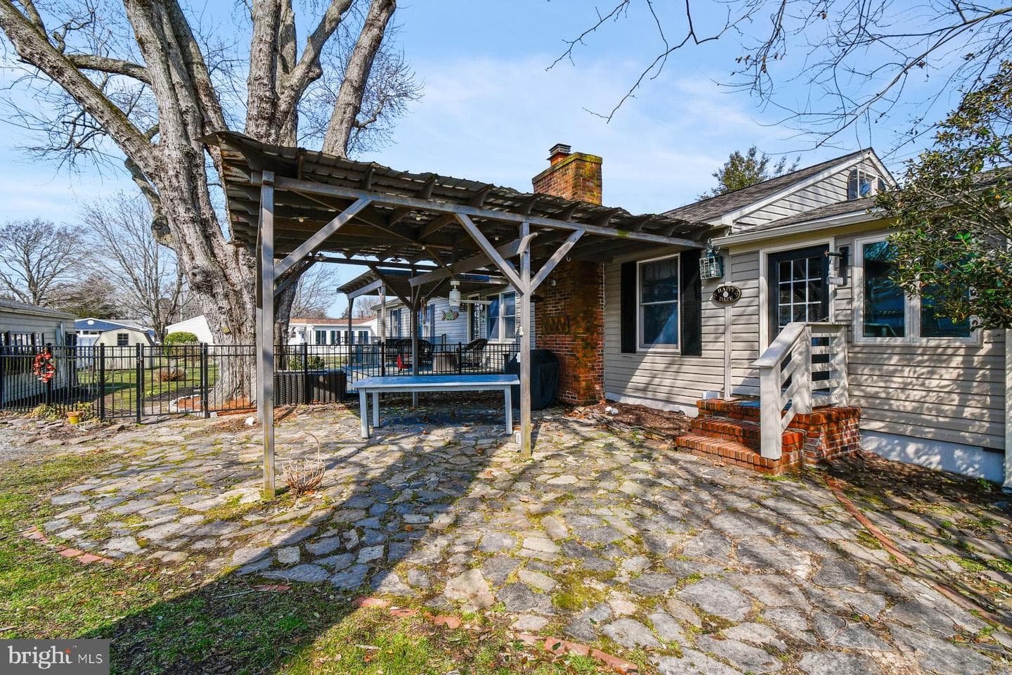 103 Buckingham Road photo 54