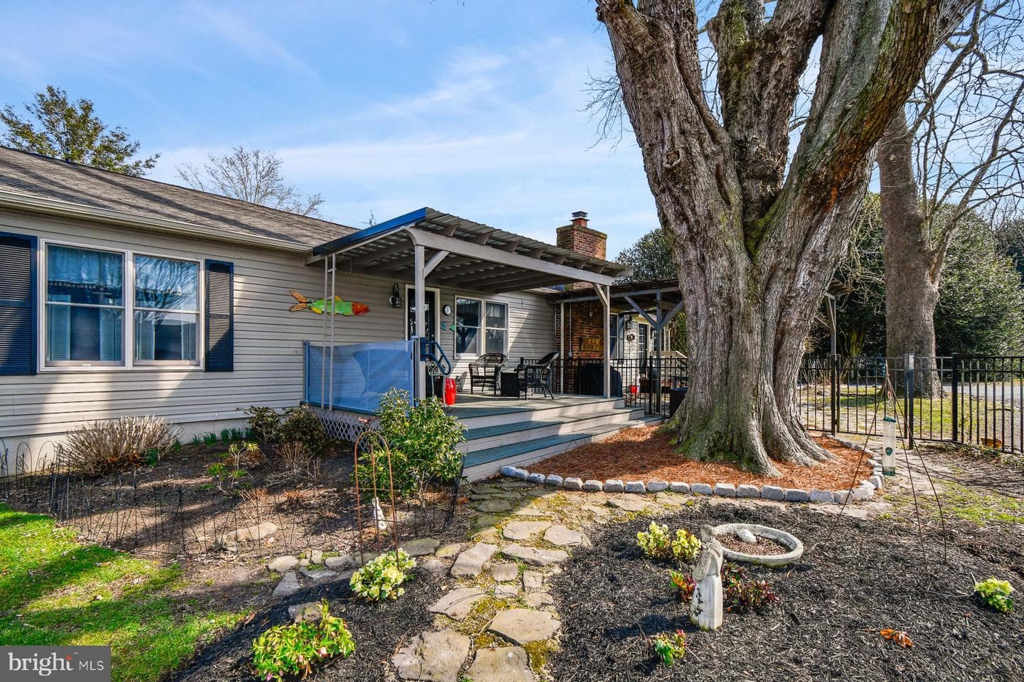 103 Buckingham Road photo 57