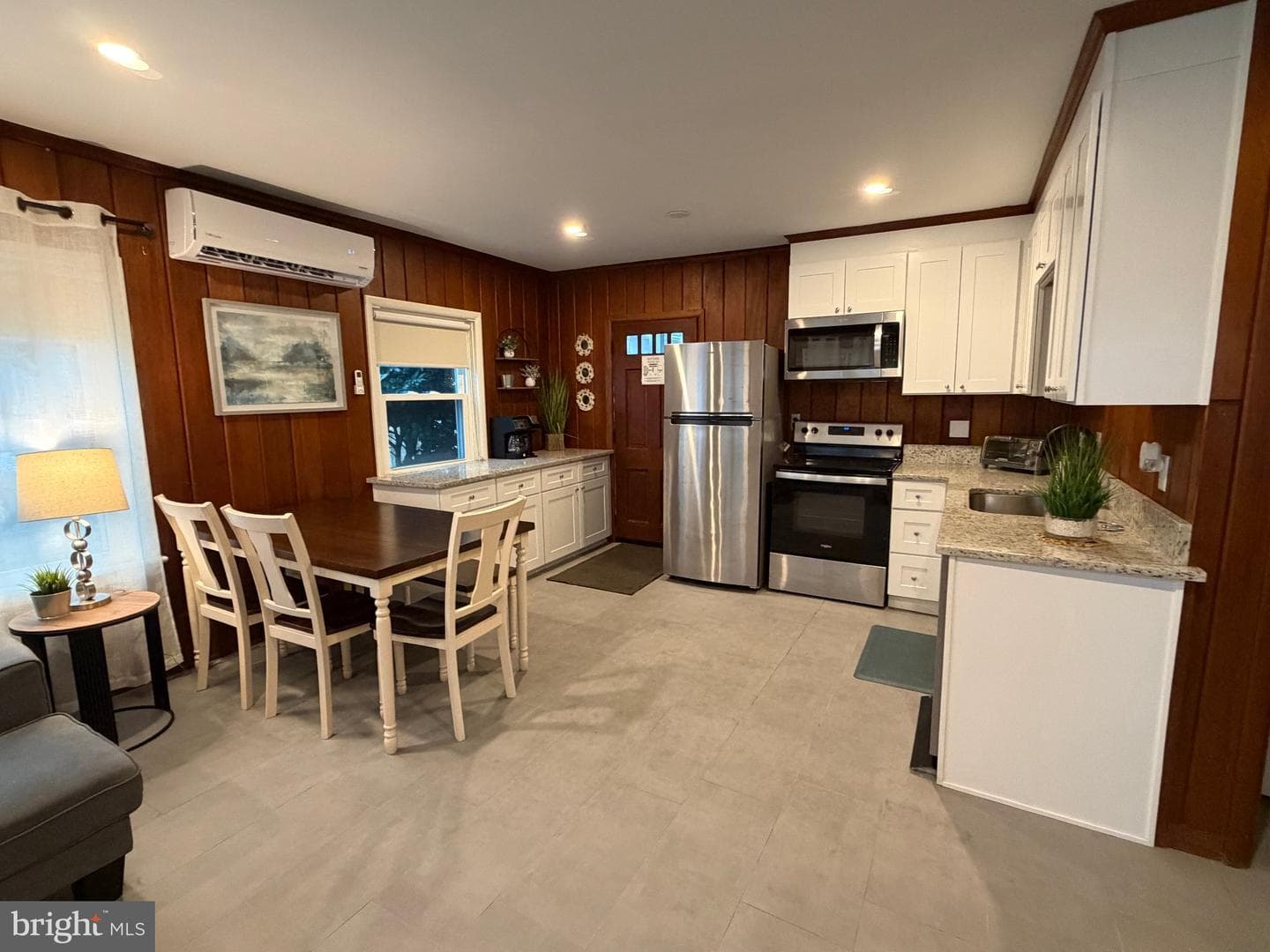 1407 N Saint Louis Avenue #1 photo 14
