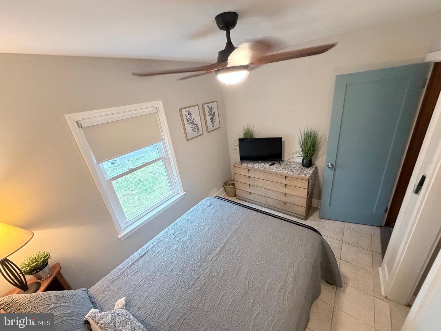 1407 N Saint Louis Avenue #1 photo 23