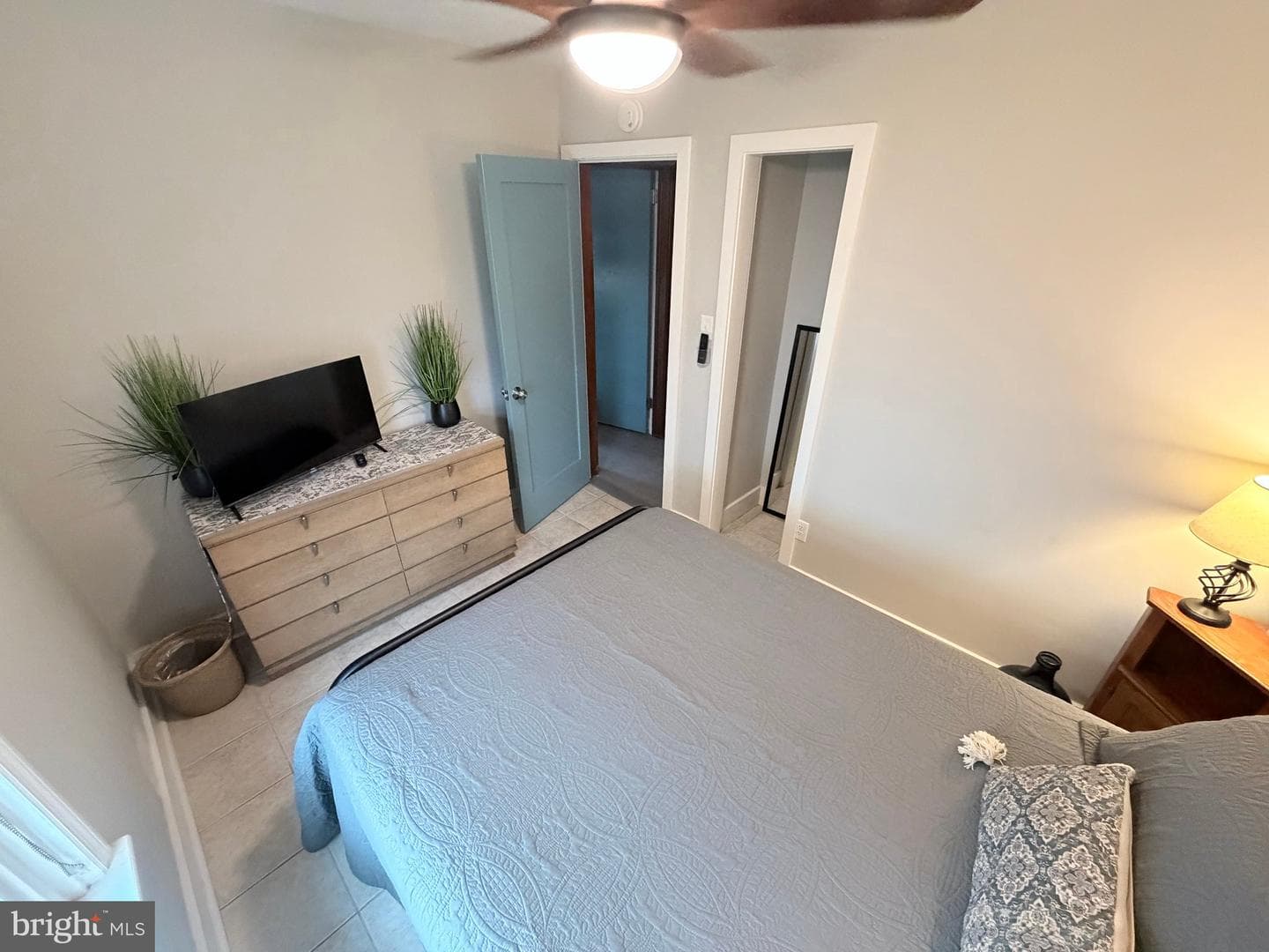 1407 N Saint Louis Avenue #1 photo 26