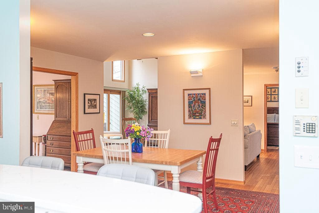 562 Ocean Parkway photo 28