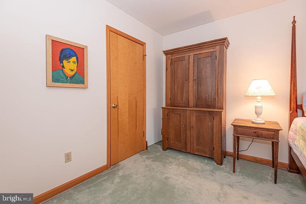 562 Ocean Parkway photo 59