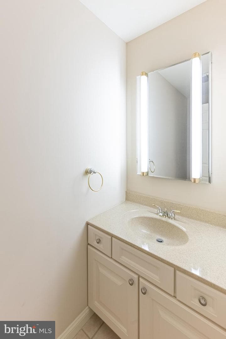9701 Village Ln # 5 photo 19